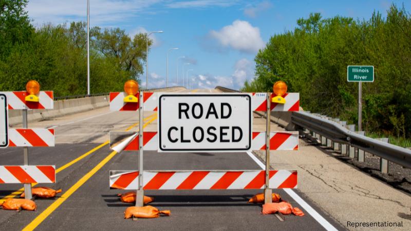 Tractor-trailer crash shuts down lanes on Route 1&9 Truck in Newark