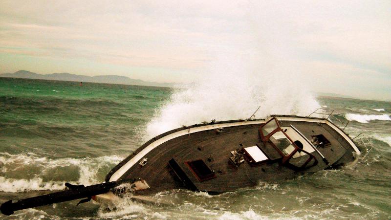 Boat Capsizes off Staten Island 3 Dead, 2 Injured, 1 Missing in Maritime Tragedy