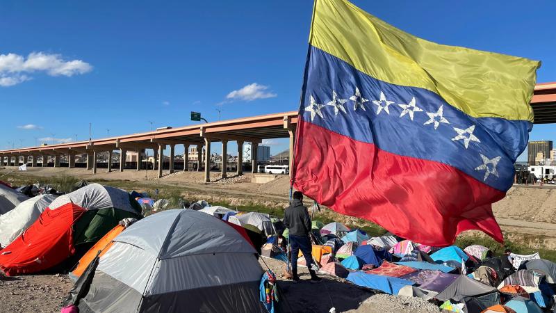 Venezuelan Migrants in Chicago Share Fears of Trump’s Immigration Policies