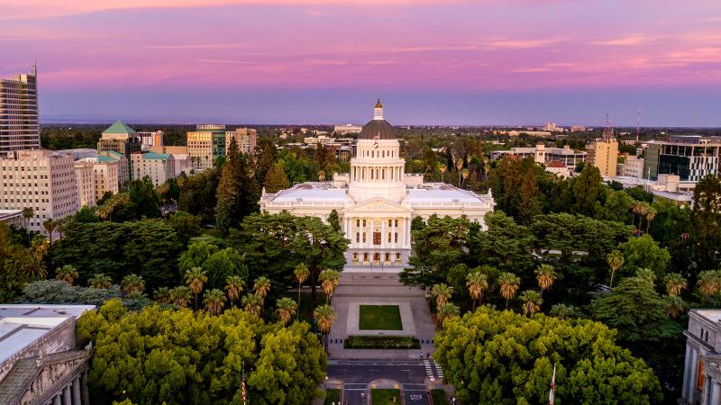 California Delays Office Return for 100000 State Workers Under New Union Agreement