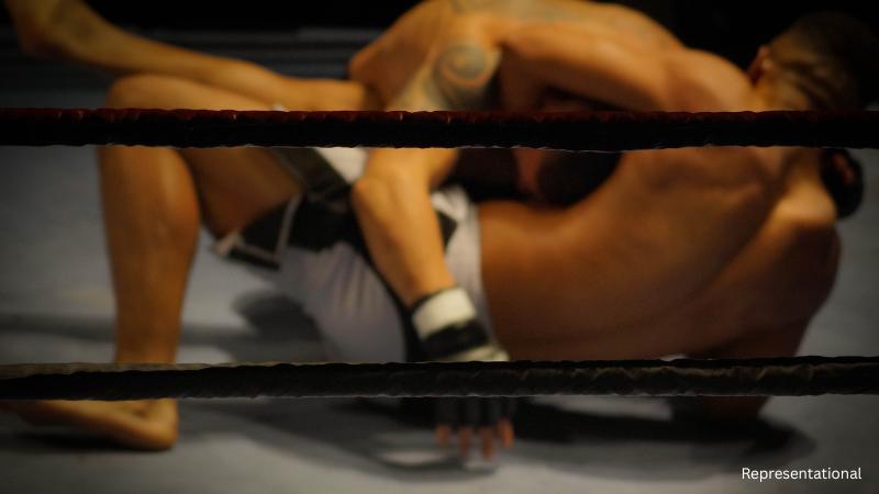 Chicago Hosts UFC Pay-Per-View as Du Plessis Defends Title Against Chimaev