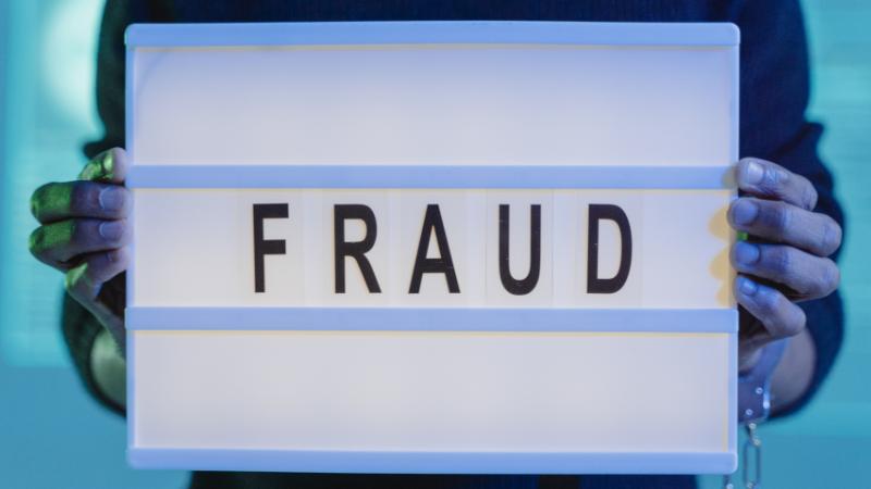 NRI Duped in ₹1.23 Crore Fraud; Accused Threatens with False Case & Death