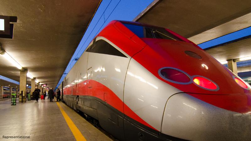 Hoboken PATH station reopens after track repairs, shuttle services end