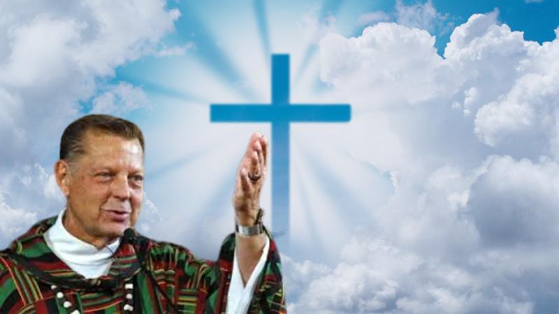 Chicago Priest Celebrates 50th Anniversary With Gun Buyback and Carnival for the Community