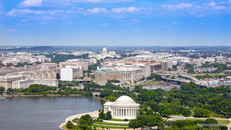 Purcellville vice mayor faces felony charges, councilmembers demand resignation