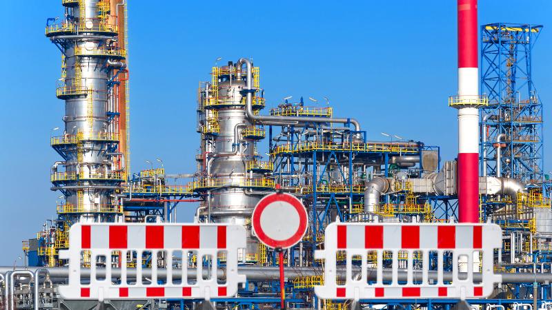 California gas prices may spike to record highs with refinery shutdowns looming