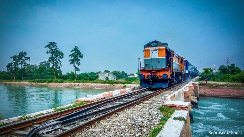 South Shore trains halted in Gary after pedestrian struck