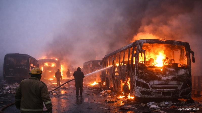 Multiple vehicles catch fire in fog-related crash on Delhi–Agra Expressway in Mathura