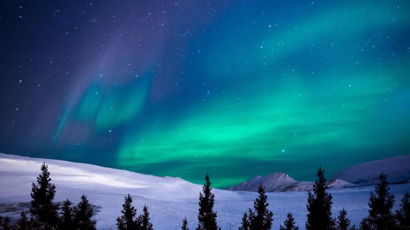 Northern lights may shine over 20 US states tonight due to intense geomagnetic storm
