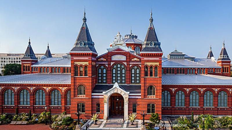 White House orders review of Smithsonian museums ahead of 250th anniversary