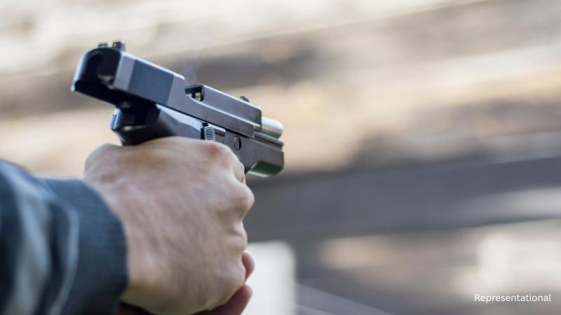 NYPD officer among four dead in Manhattan shooting, gunman kills self