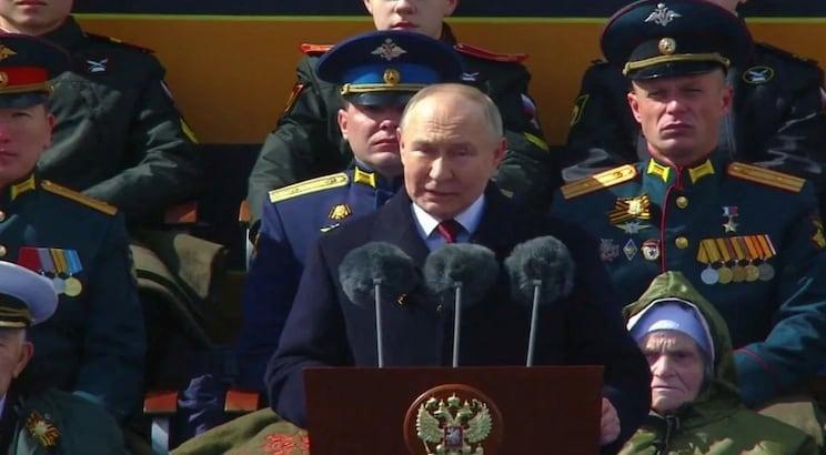 Putin Assembles Security Council to Address Nuclear Strategy Amid Ukraine Missile Threats