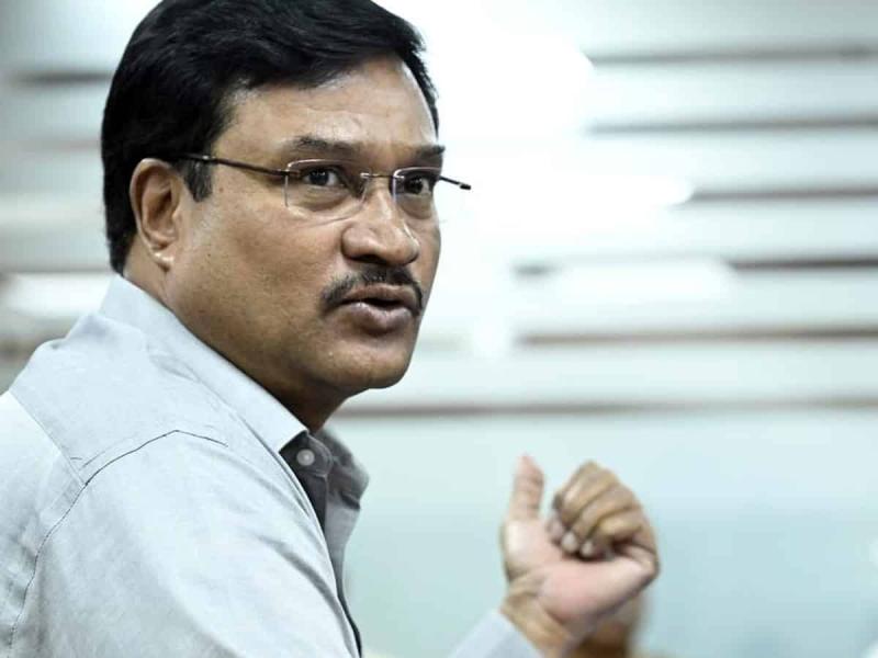 Telangana High Court Criticizes HYDRAA Commissioner for Illegal Demolitions