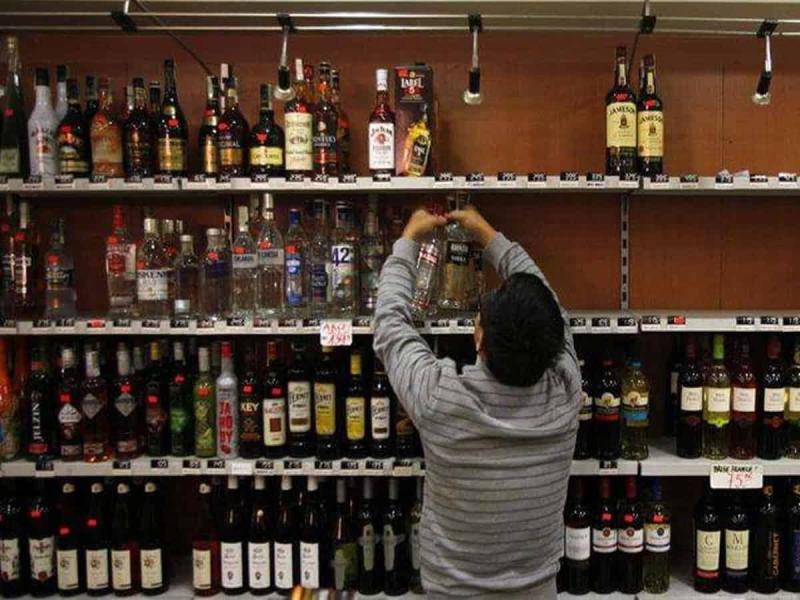 New Liquor Policy in Andhra Pradesh NDA Government Privatizes Sales and Ensures Quality