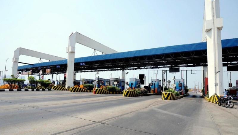  Maharashtra Government Announces Toll Waiver for Light Motor Vehicles Entering Mumbai 