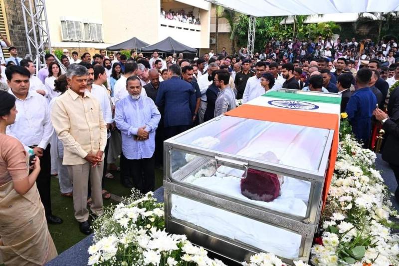 Nation Mourns the Loss of Ratan Tata Tributes from Leaders and Public