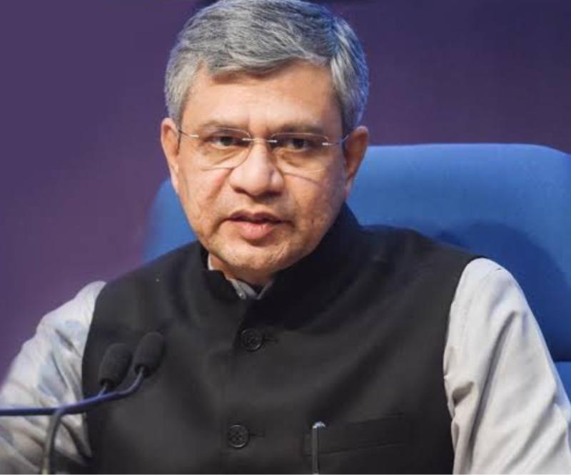 Increasing its share, govt rolls out new plan, guarantees 50% of salary as pension