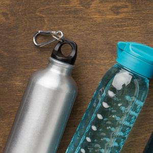 How Properly Designed Water Bottles Reduce Spills, Leaks, and Wastage
