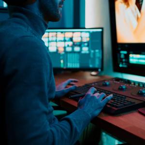 Why Businesses Choose a Video Editing Agency in Dubai for Branding