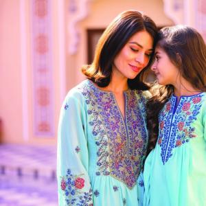 Specifications you need to consider while desigining a mother-daughter twinning outfit