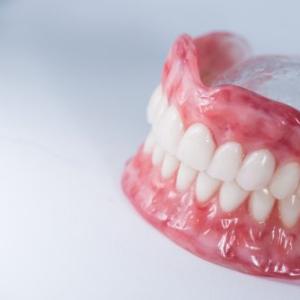 What Can a Cosmetic Dentist Do to Improve the Aesthetics of Your Smile 