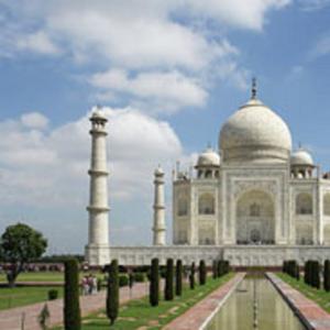 Traveling to India with Incredible Attractions Forever