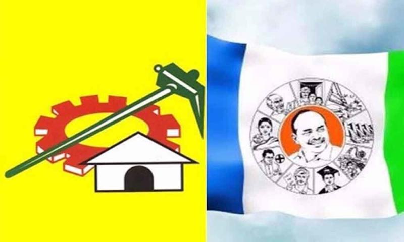 Shocking  Heated clash between YCP and TDP at Yuvagalam