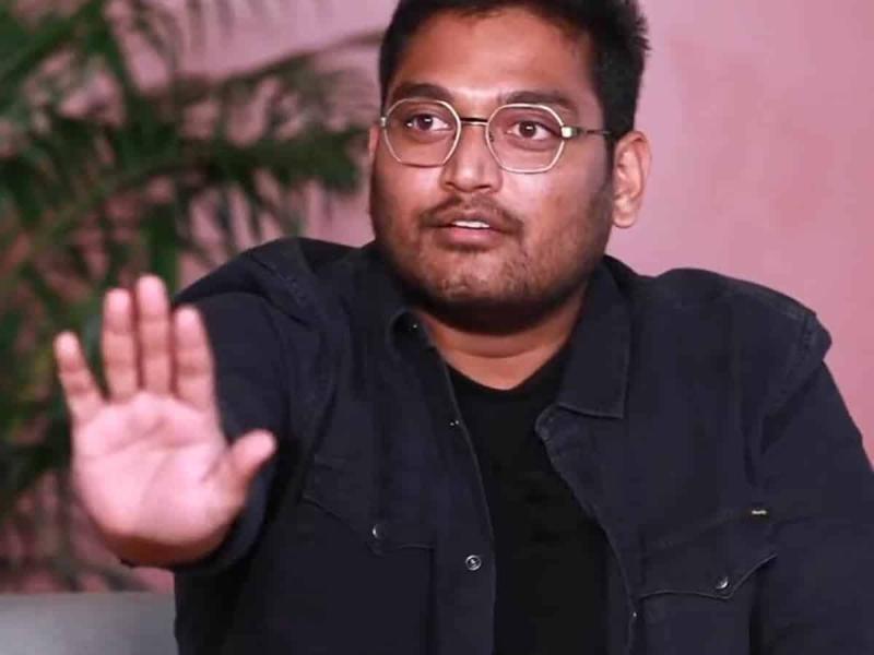 Venkatesh Maha asks netizens not to fire on other directors