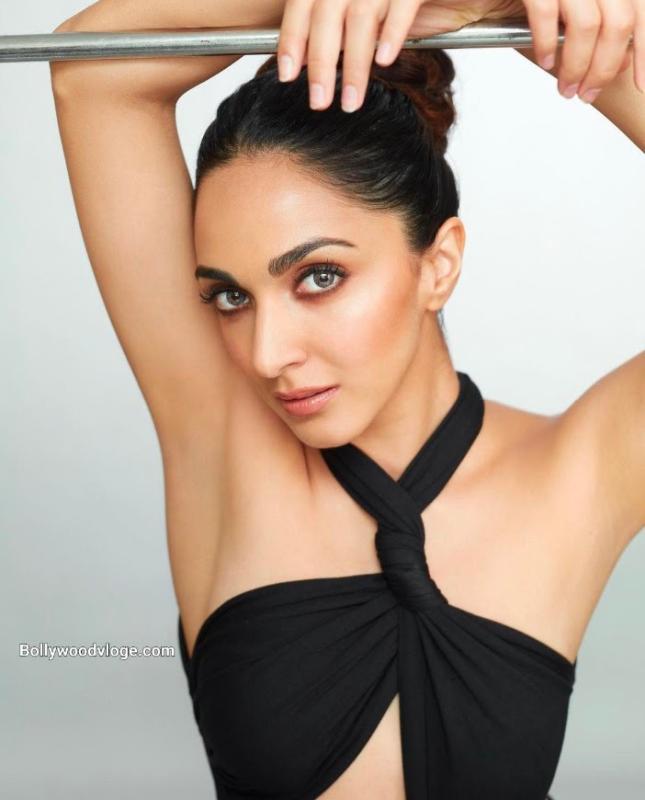 Pic Talk  Kiara Advani kills it in black