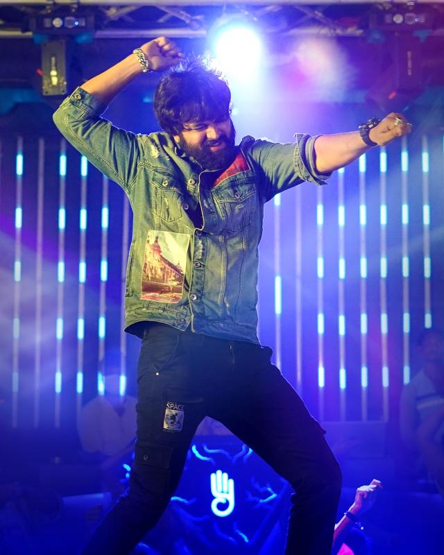 Mr Pregnant: Sohel Mass Dance for Narsapalle