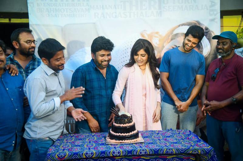 Grand Welcome For Samantha On Kushi Sets