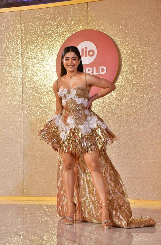 Pic Talk Rashmika Mandanna in a strange outfit