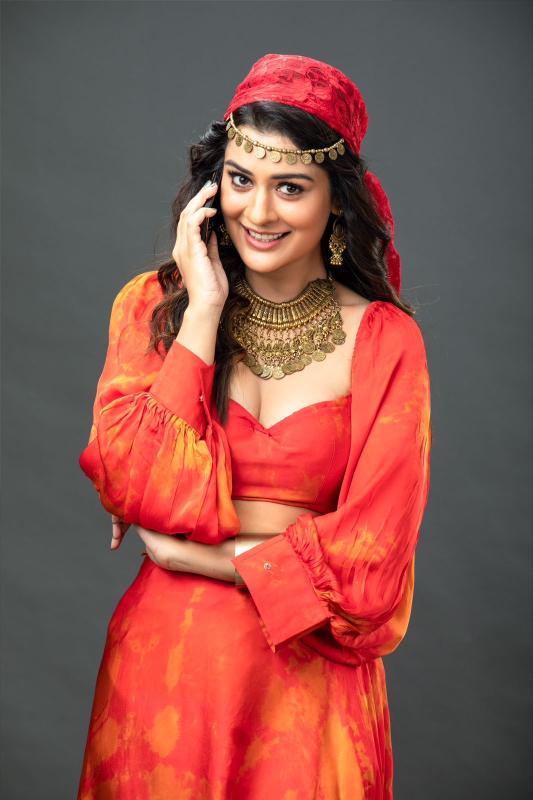 Smartphone Thriller "Maya Petika" trailer is uniquely entertaining and thrilling