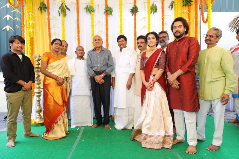 Ladies Tailor pair teams up for Shastipoorthi