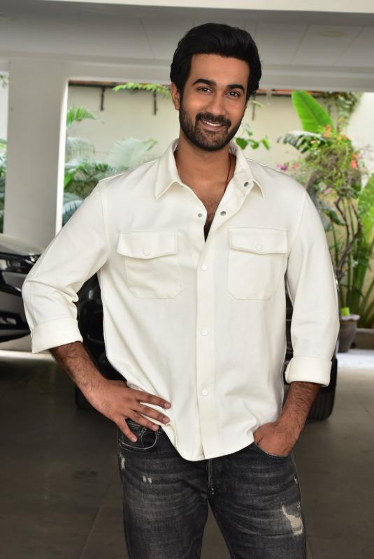 'Kalyanam Kamaneeyam' is a life-time experience Santosh Soban