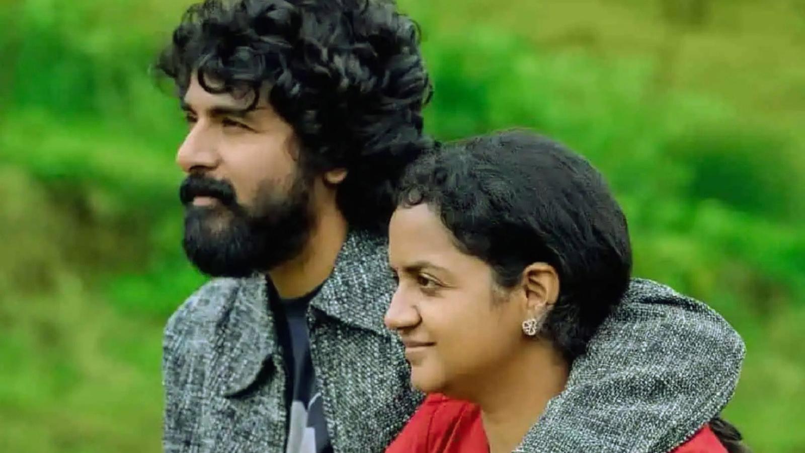 Sivakarthikeyan And Aarthi&rsquo;s Simple Photos Win Hearts