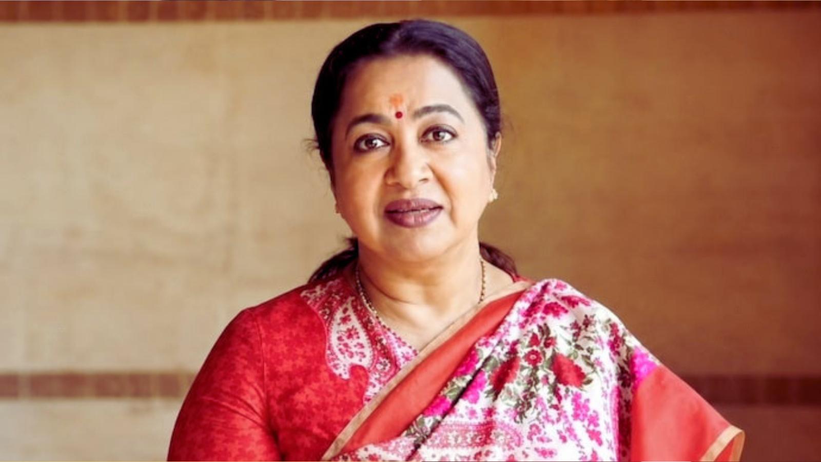 Radikaa Slams Paparazzi At Bhagyaraj Funeral Over Privacy