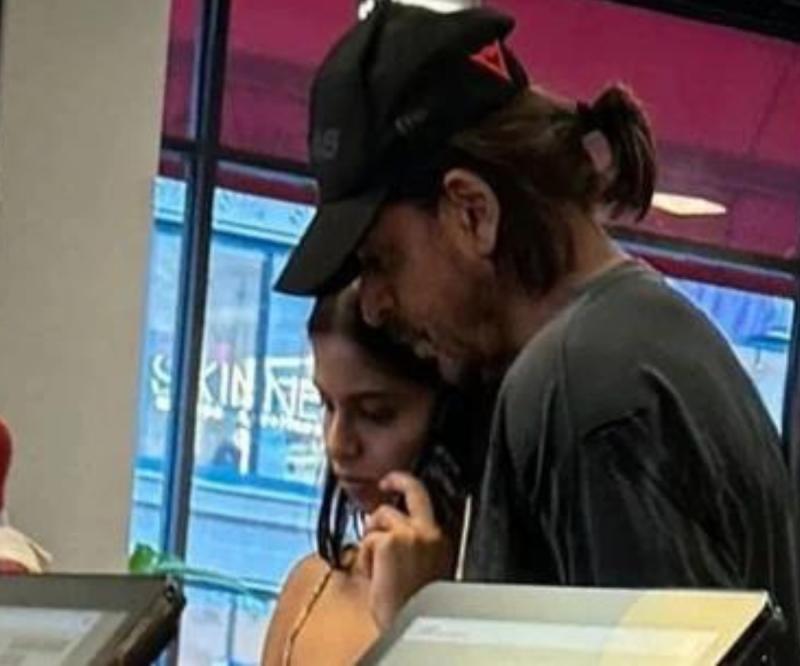 Shah Rukh Khan goes shopping with daughter Suhana in New York, pics go vira