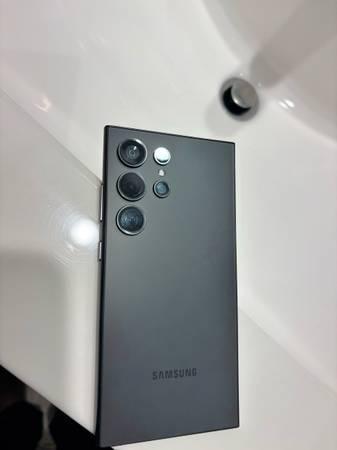 Galaxy S24 Ultra (Unlocked) - $360 (Missouri City)
