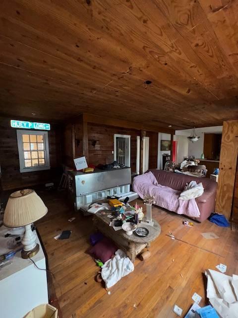 OFF-MARKET Flip/Rental in the Denver Harbor market area!