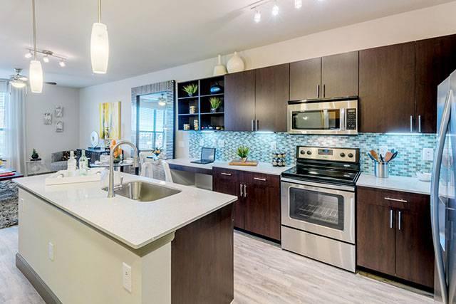 Midtown Luxury apts Special: 2wks free w/12+mo on vac units (Montrose/ Museum/ Midtown)