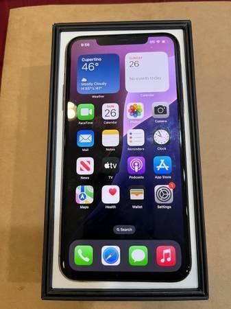 Iphone 11 Pro Max-- Unlocked