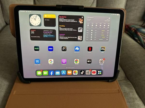 Ipad air 11" with tiktok