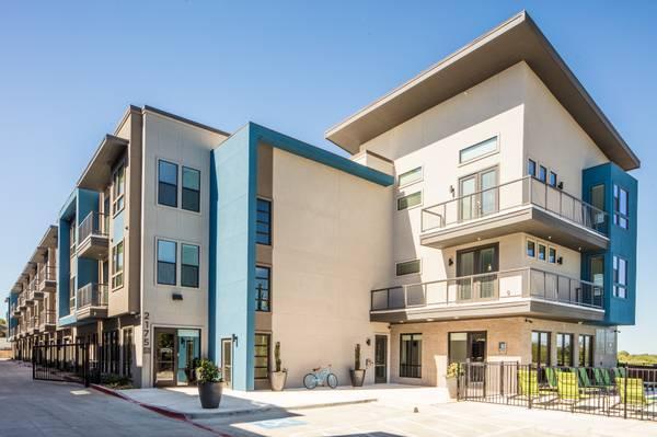 $2,200 / 2br - 1150ft2 - Lakewood 2/2 Sublet w/ Gargage $2200 (Dallas, TX)