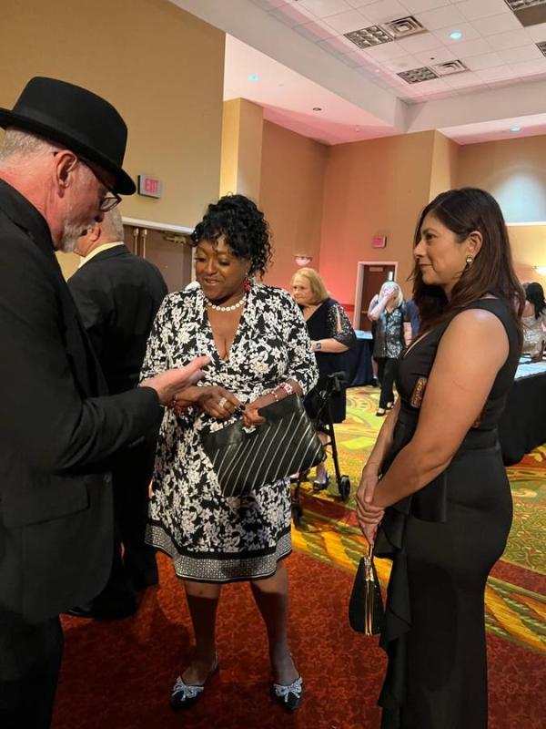 Hire a Magician for Your Next Event! (Dallas/FortWorth)