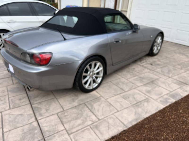 2000 Honda S2000 - Classic Sports Car with Timeless Appeal - $