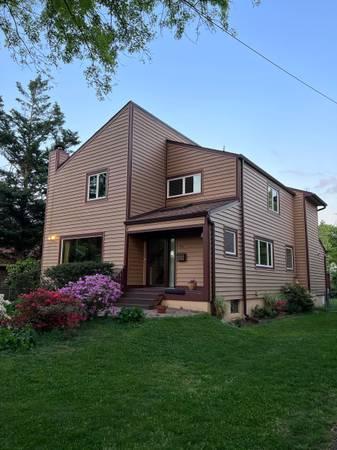 $3,850 / 2br - 2160ft2 - Fully Furnished Single Family Home for Temporary Rental