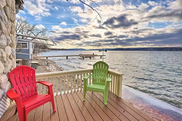 $115 / 2br - Lakefront Canandaigua Home w/ Grill, Fire Pit