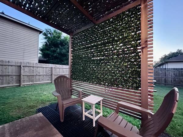 $600 All Bills Paid, Cool Roommates (William Cannon and I 35)