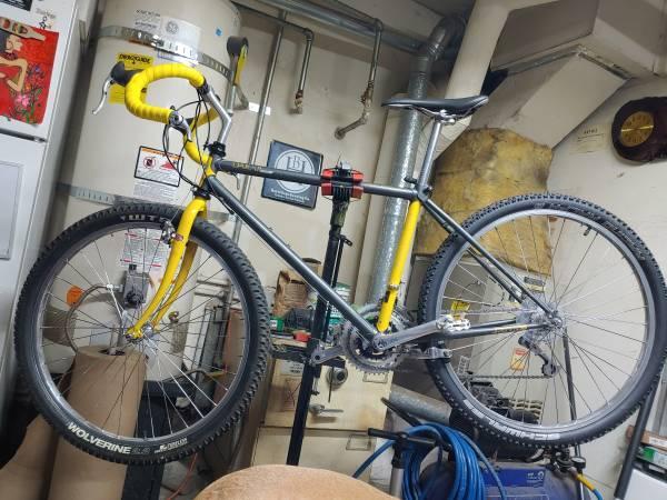 Mid 80's drop bar Jamis Dakar